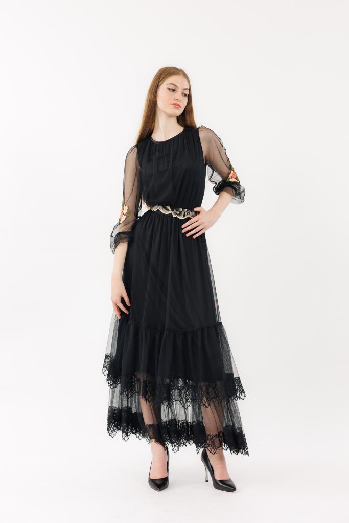 Rochie-AMARIS-lunga-neagra-683x1024