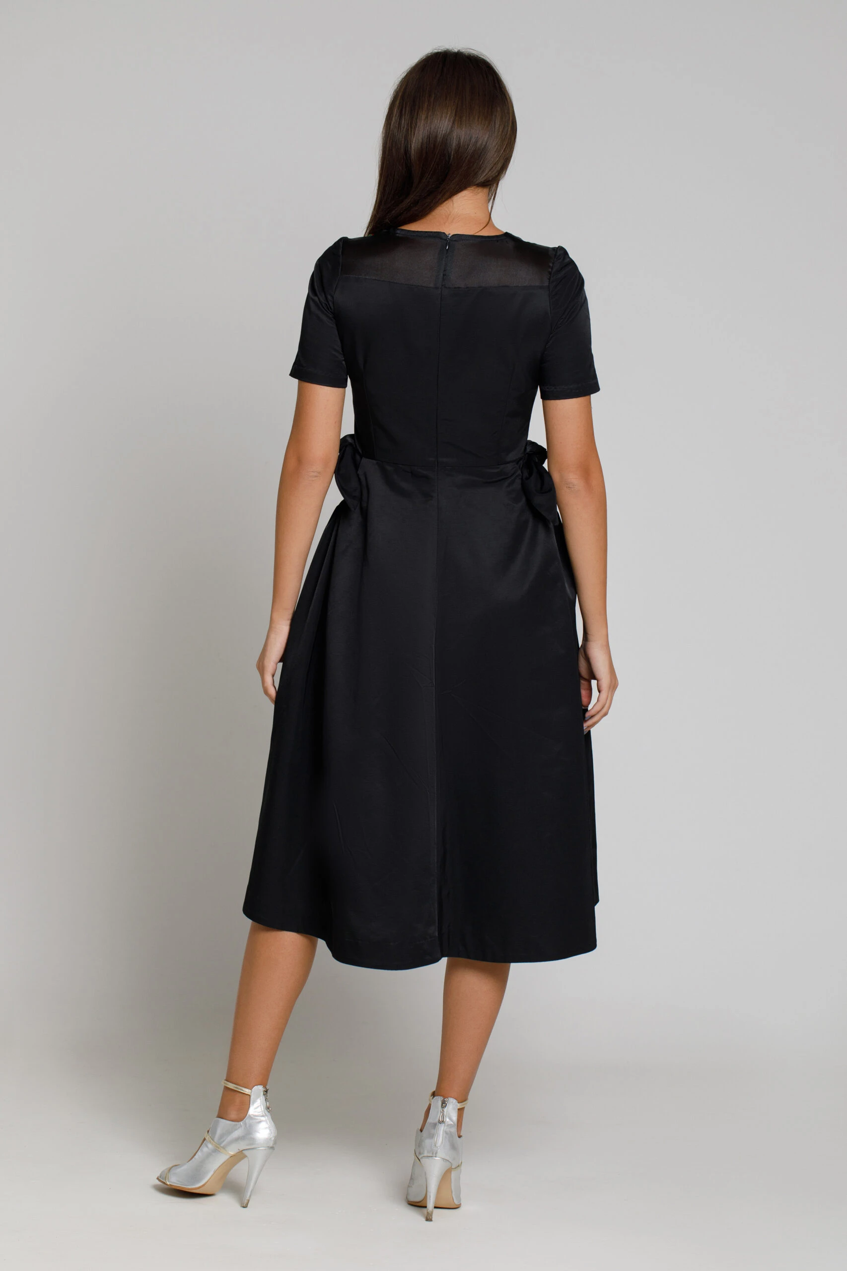 ROCHIE-ALVARA-NEGRU-6-scaled ROCHIE-ALVARA-NEGRU-6-scaled