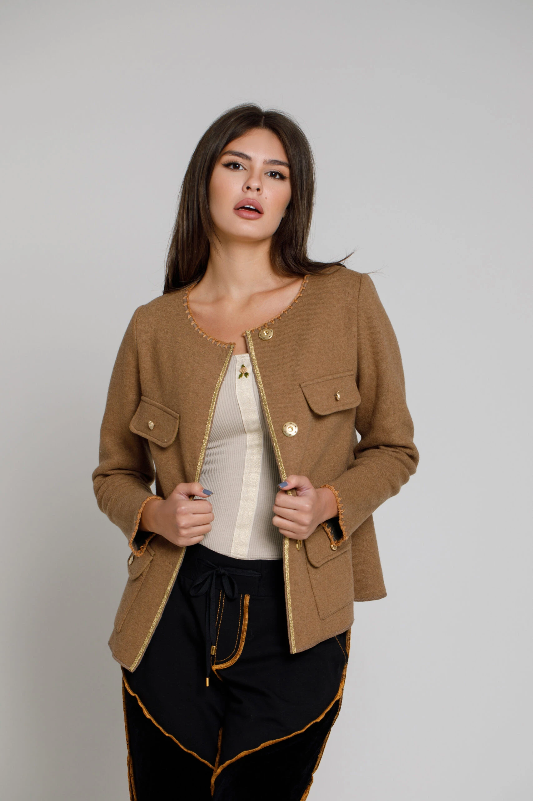 PULOVER-HARMONY-CAPUCCINO-6-scaled